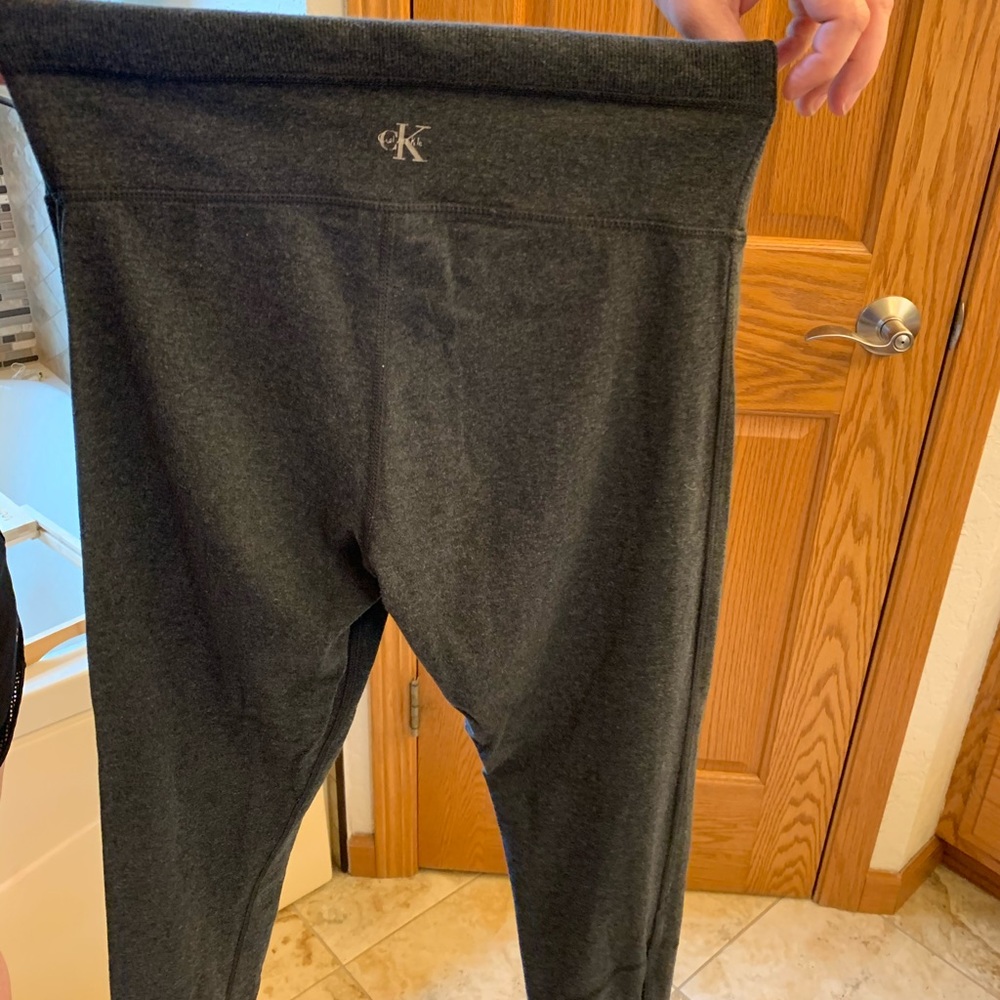 LEGGINGS - Picture 2 of 4